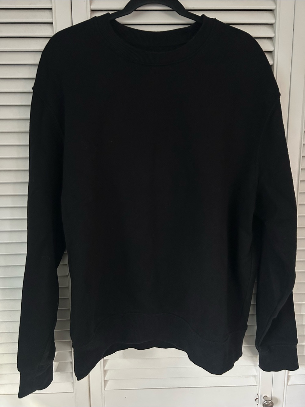 Old Navy Black Crewneck Sweatshirt - Women's Pullover